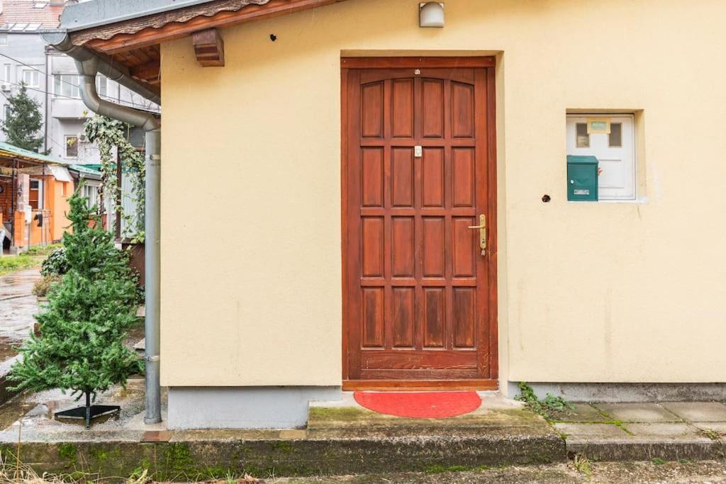 Warm House Full Of Green Ambient,Joy And Comfort Zagreb Eksteriør bilde