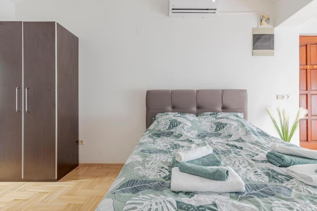 Warm House Full Of Green Ambient,Joy And Comfort Zagreb Eksteriør bilde